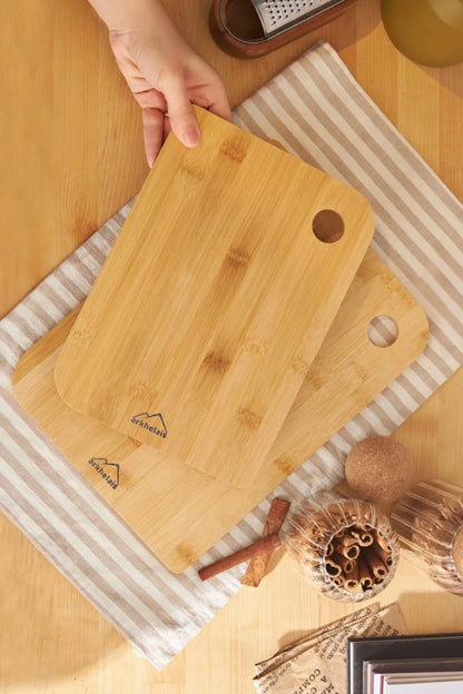 Bambu Kesme Tahtası Seti 2’li (28 cm & 33 cm) – Doğal Ahşap Sunum ve Kesme Tahtası